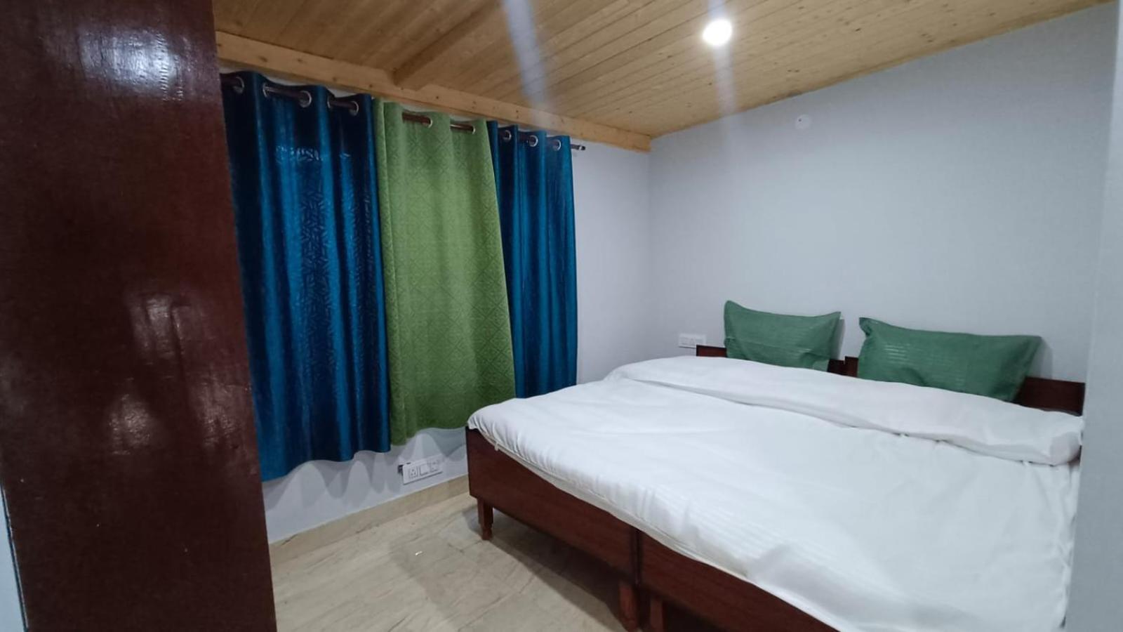 Shiv Shakti Homestay - Near Isbt, Bypass Mc Parking, Hpu, And Advance Study Shimla Bagian luar foto